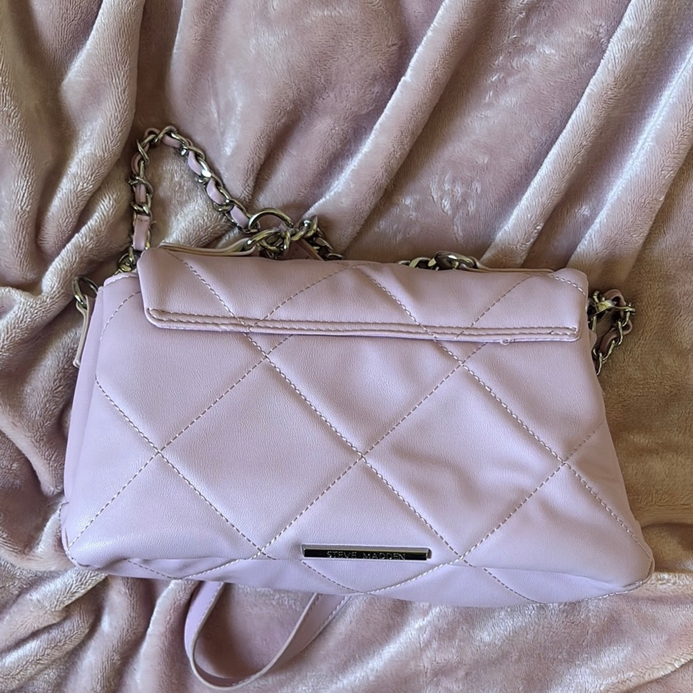 Steve Madden Quilted Pink Crossbody Bag with Chain Accent - Picture 4 of 9